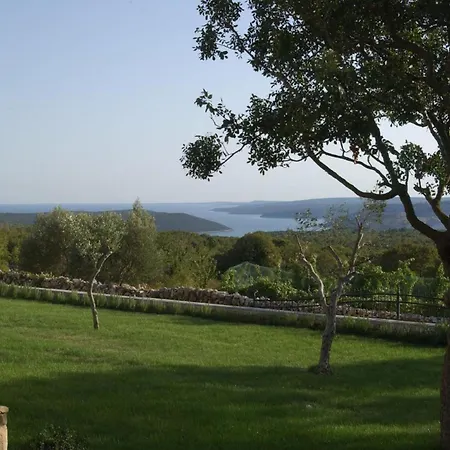 Fuer 10 Personen Ca 260 Qm In Stanisovi, Istrien Bucht Von Rasa Appartement *